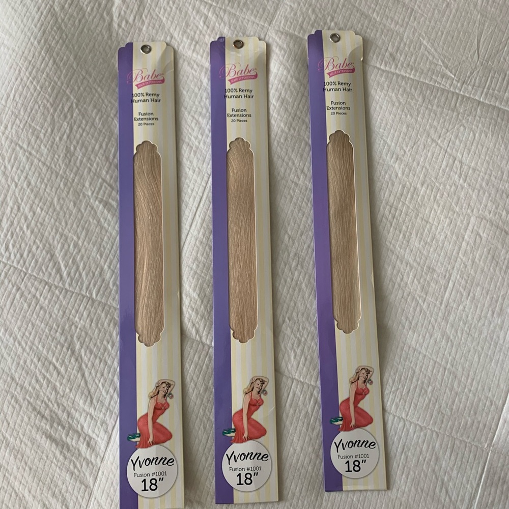 NEW IN PACKAGING Babe fusion hair extensions 18”